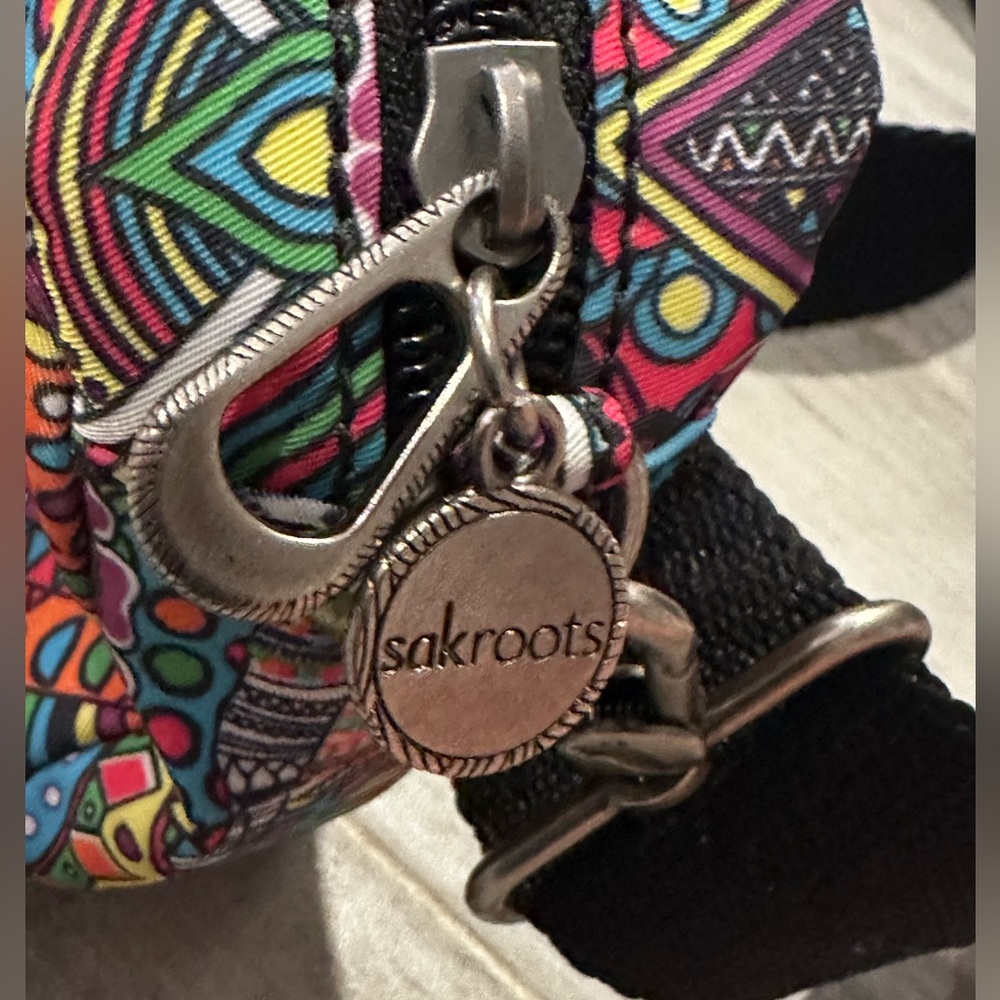 The Sak Sakroots Lodi Smartphone Crossbody Bag - Picture 2 of 8